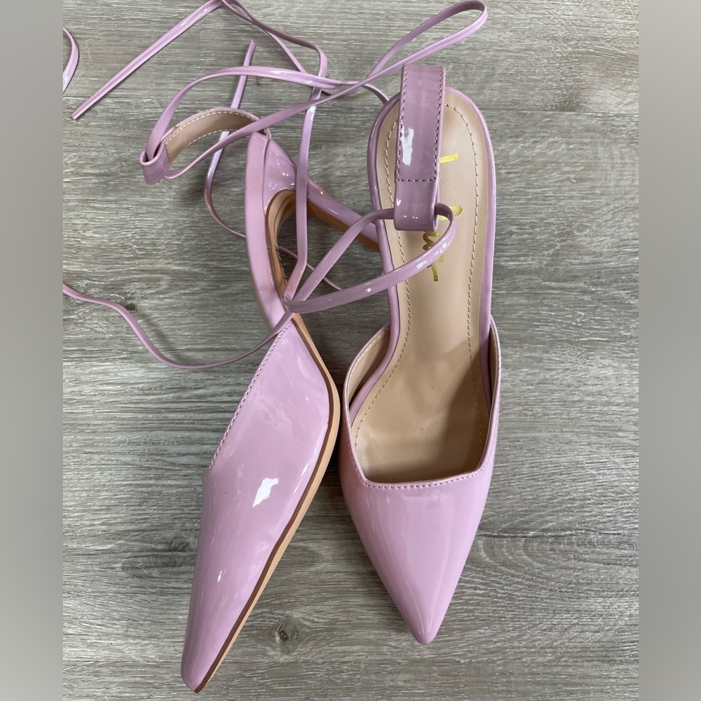 Lulus - Picture 3 of 7